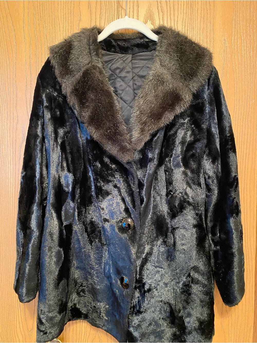 Vintage 70’s 80’s black velvet coat with faux fur collar
